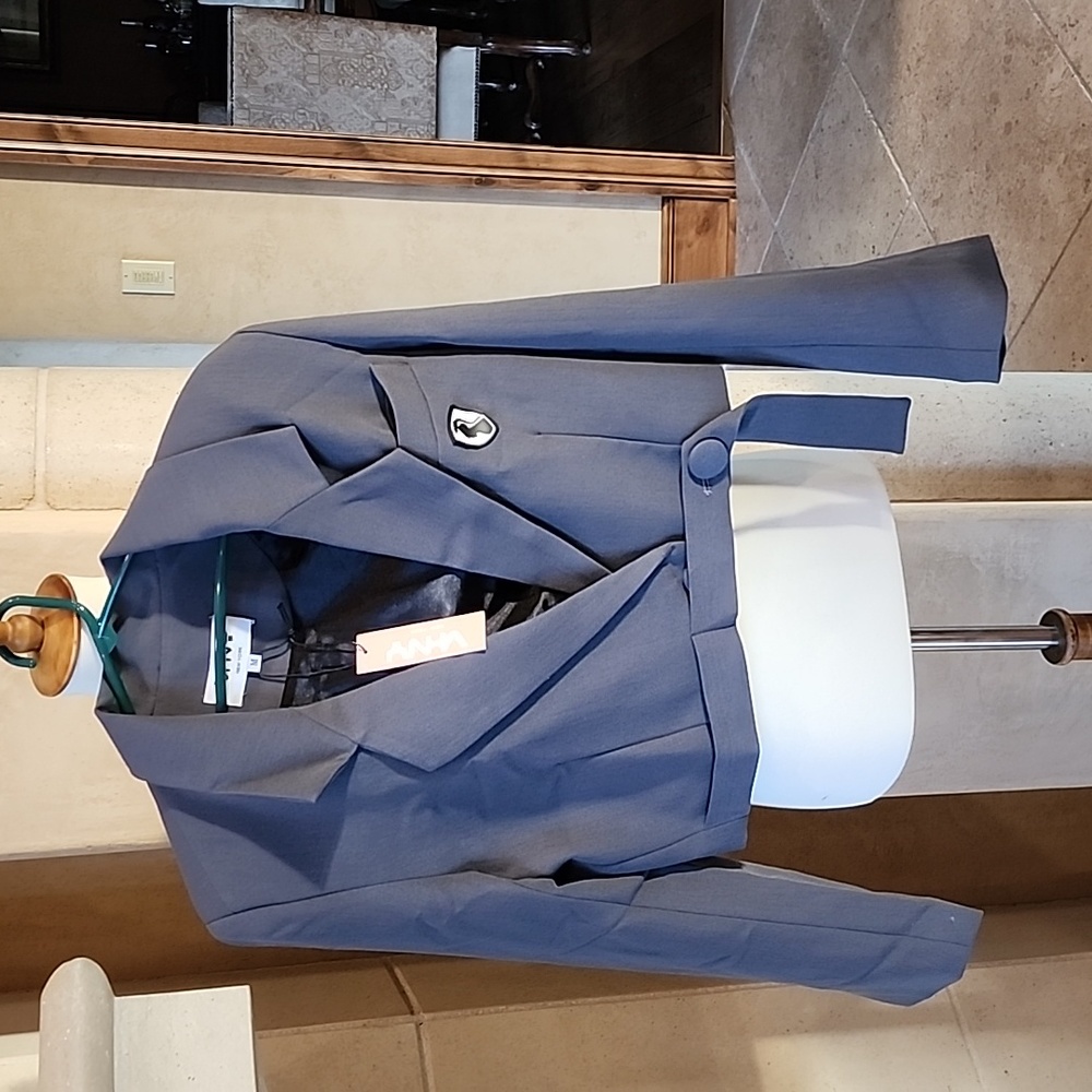 Medium Vivienne Hu cropped blazer/Jacket NWT